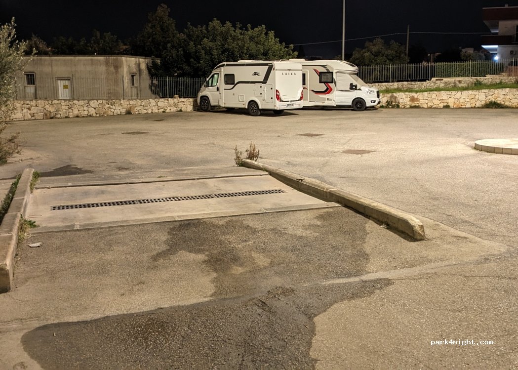 (70013) Castellana Grotte - 14 Strada Provinciale 32 — foto 4