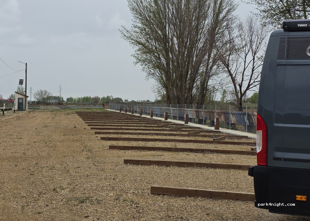 (24237) San Millán de los Caballeros - LE-7521 — foto