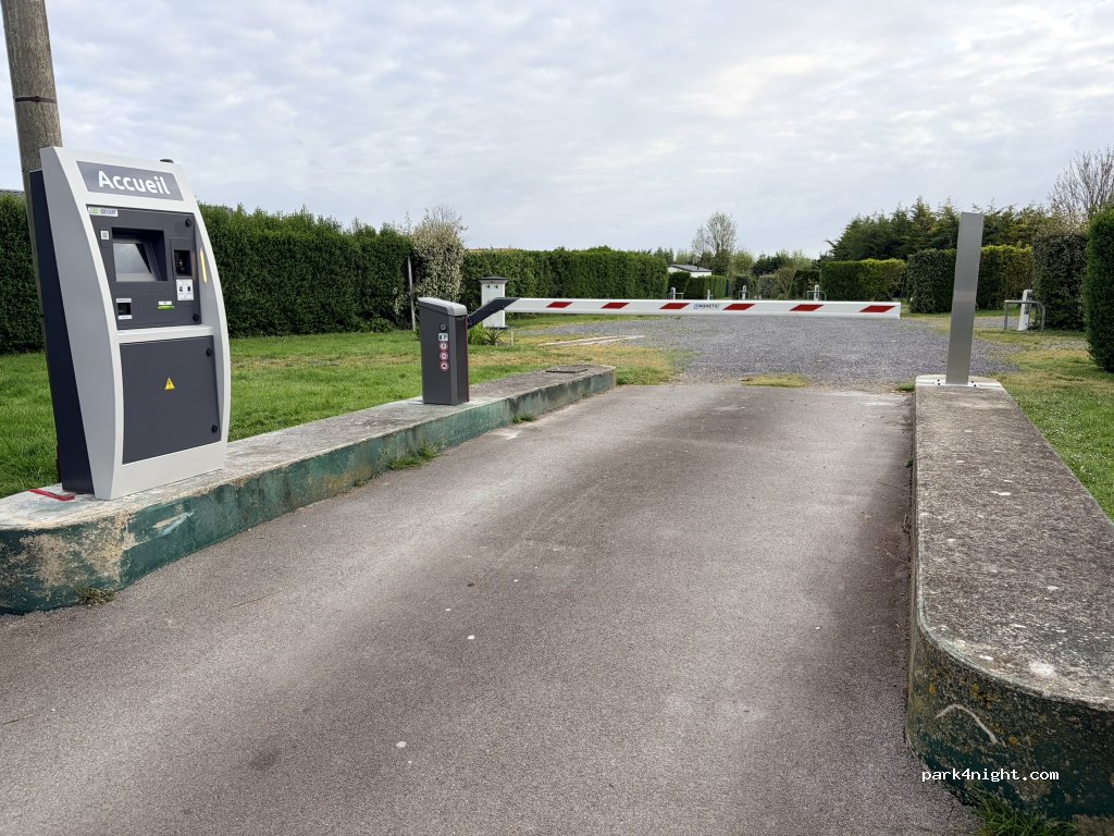 Aires Services camping-car Le Crotoy — foto