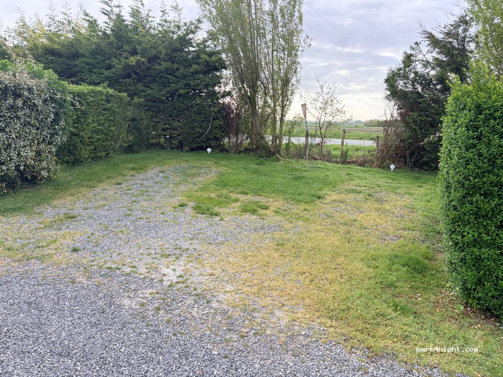 Aires Services camping-car Le Crotoy — foto 5