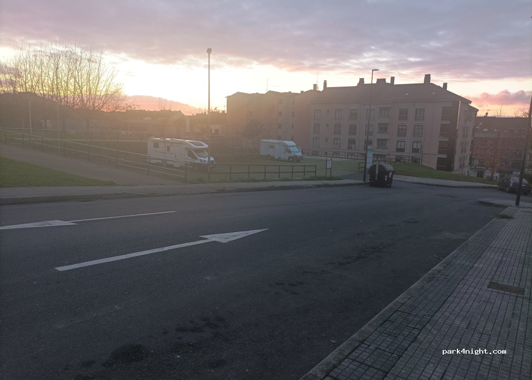 (36500) Lalín - Rúa da Arribada — foto 5