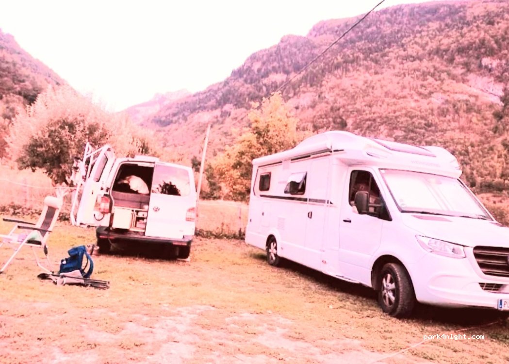 (84326) Vusanje - — foto