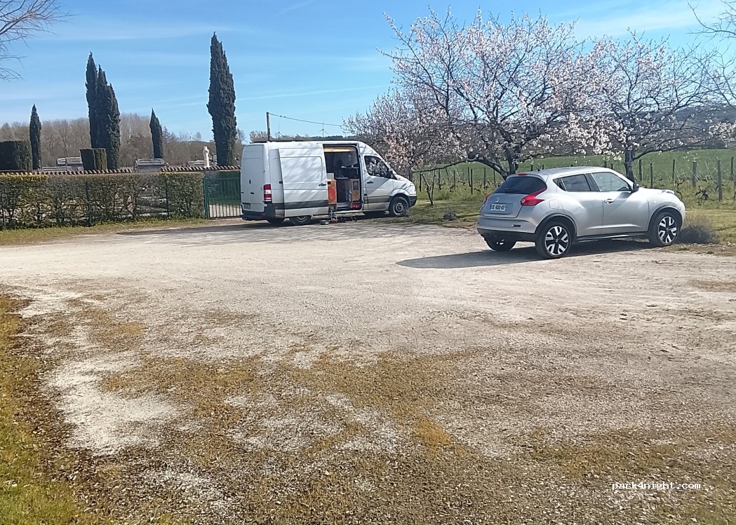 (16230) Saint-Groux - D 361 — foto