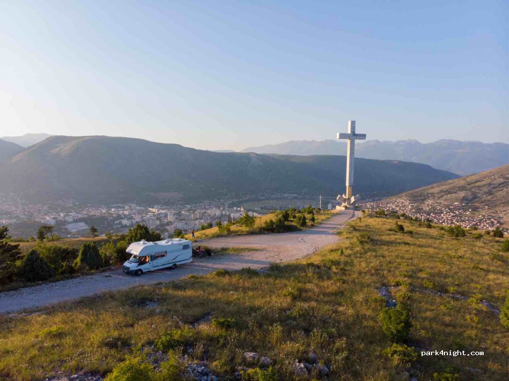 (88000) Mostar - Unnamed Road — foto