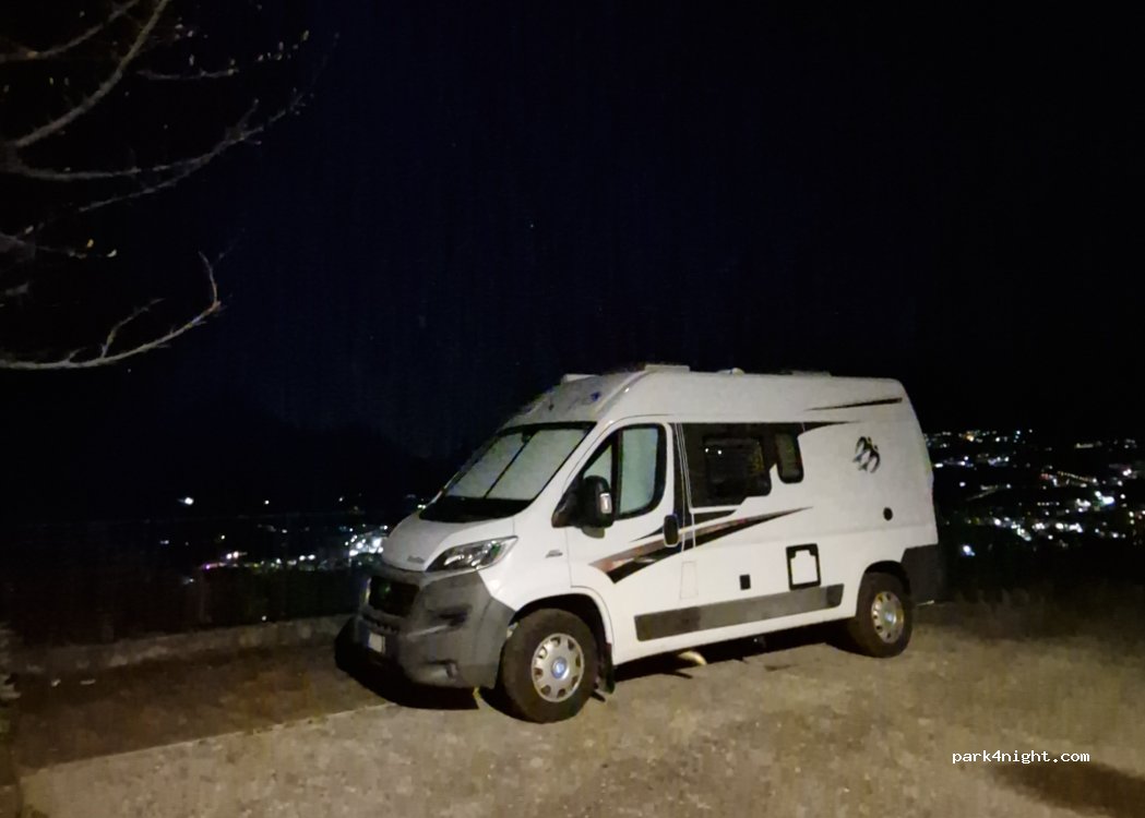 (38059) Strigno - Piazzale Antonio Wolkenstein — foto