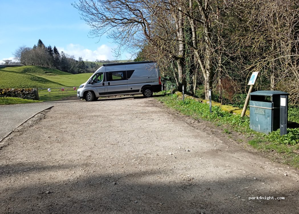 (DL11 7NB) Richmondshire - Hard Stiles — foto