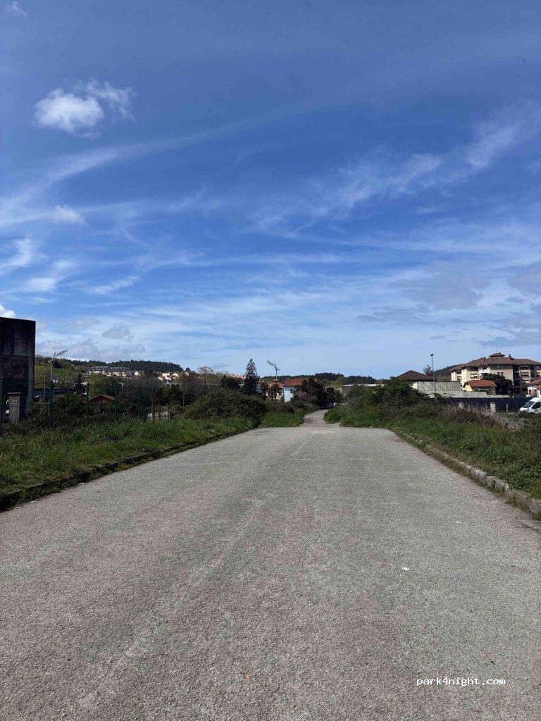 (39300) Torrelavega - Calle de Carlos Pondal — foto