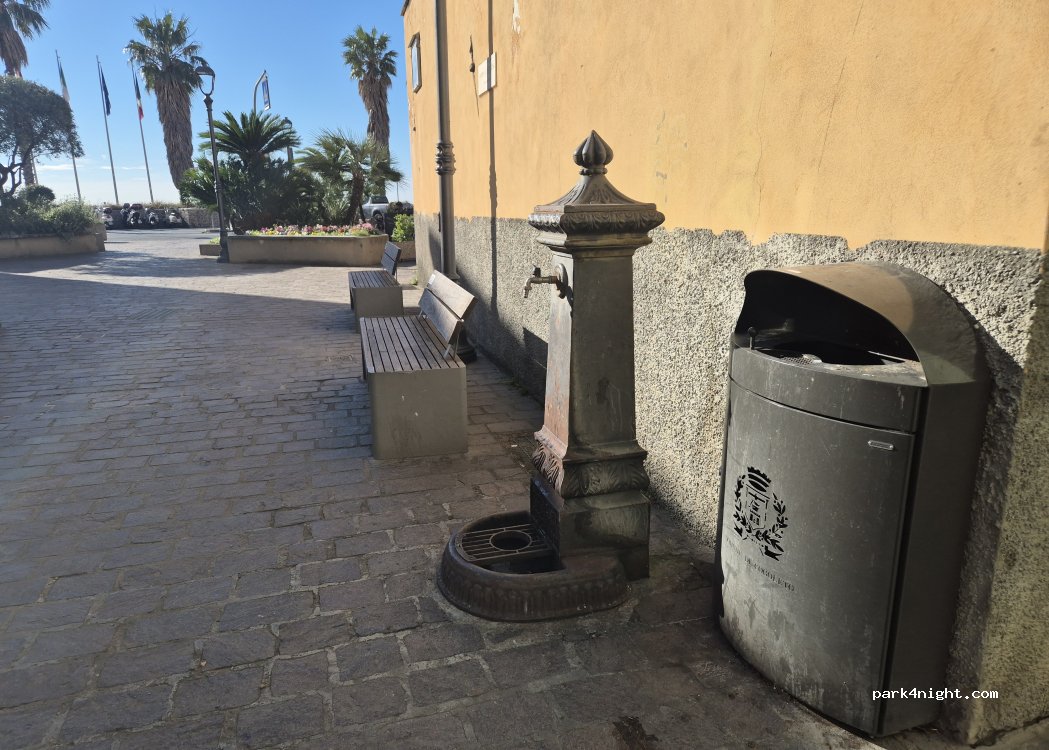 (16016) Cogoleto - Piazza professor Antonio Giusti — foto