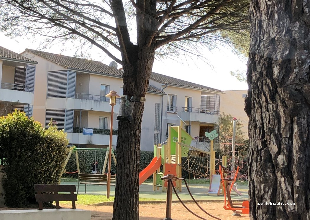 (31860) Labarthe-sur-Lèze - Allée du Petit Bois — foto