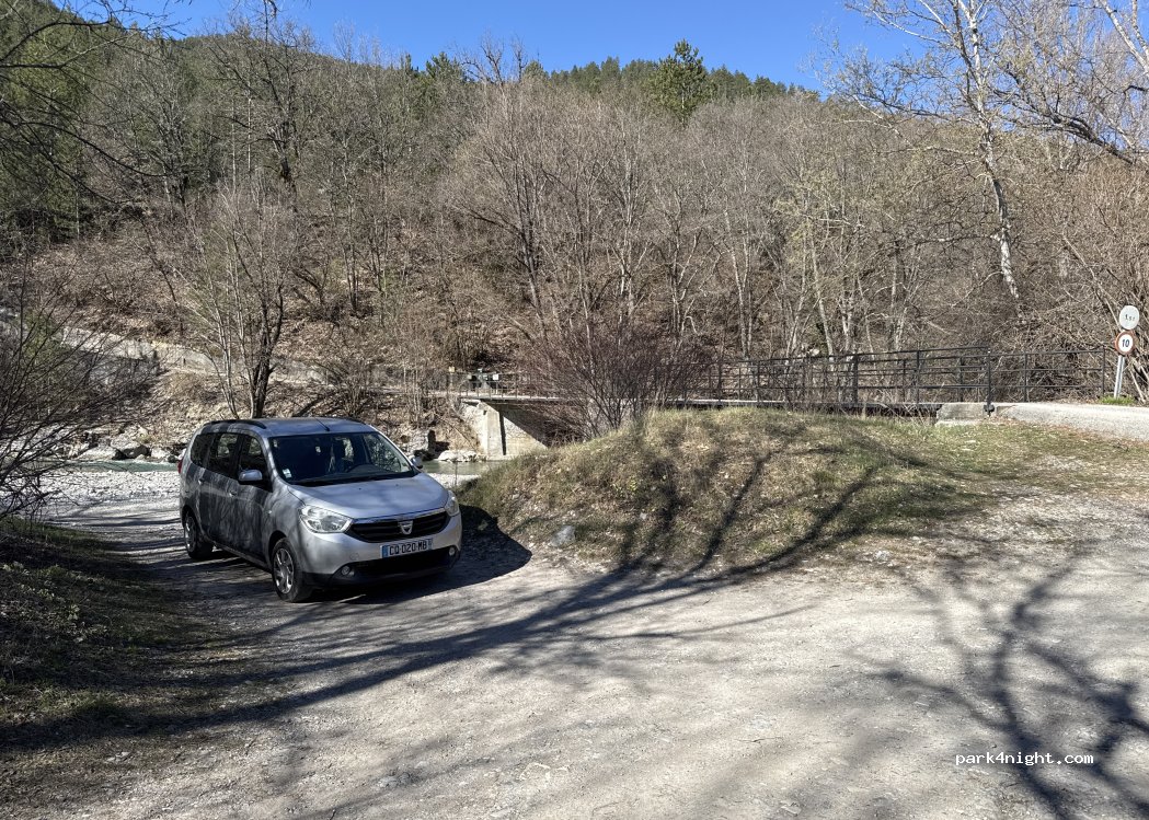 (04330) Barrême - Chemin du Maquis — foto 2