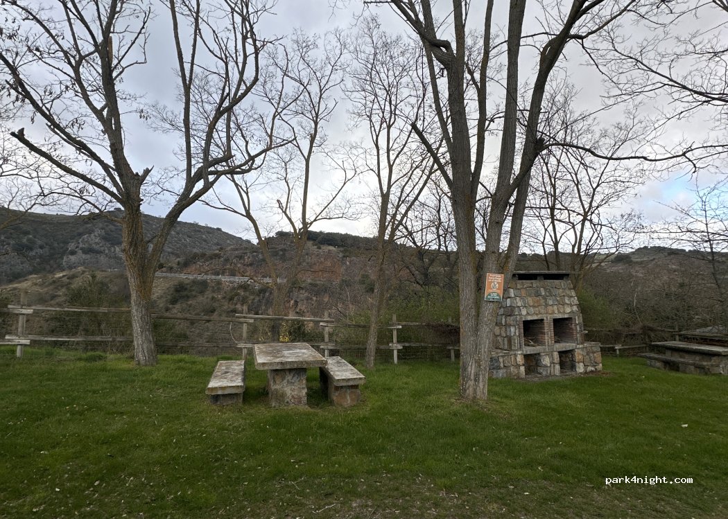 (26100) Torrecilla en Cameros - Carretera Logroño-Soria — foto 3