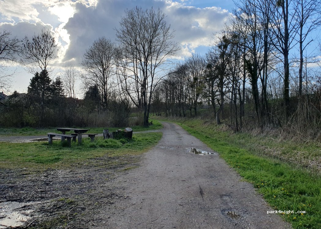 (54110) Crévic - Rue Foch — foto 2