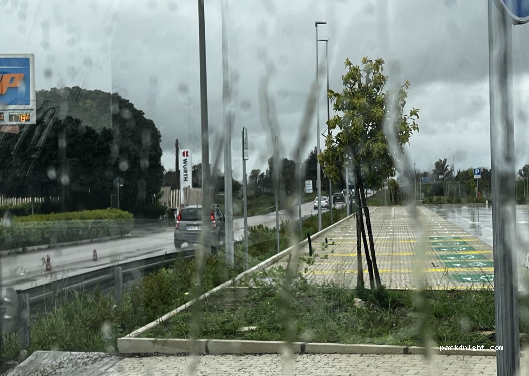 (73100) Lecce - Viale del Risorgimento — foto