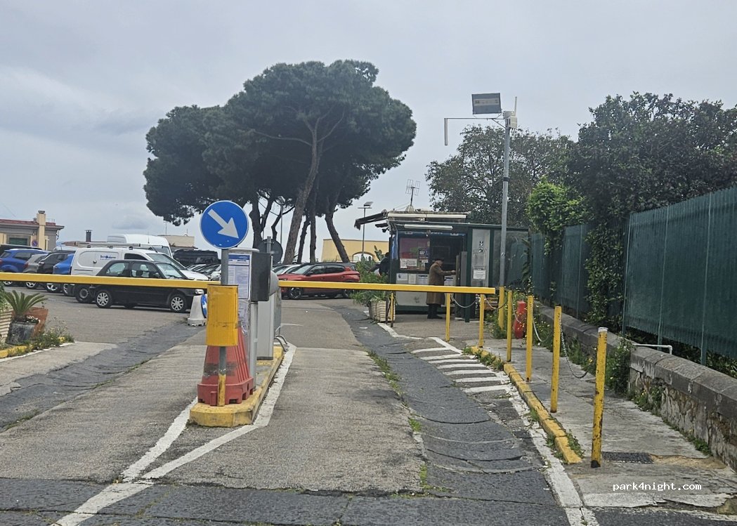 (80133) Naples - — foto 2