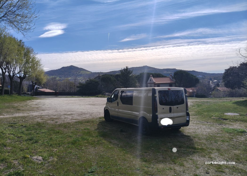 (28460) Los Molinos - Calle de la Encinia — foto