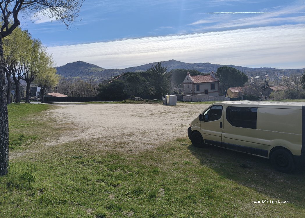 (28460) Los Molinos - Calle de la Encinia — foto 4