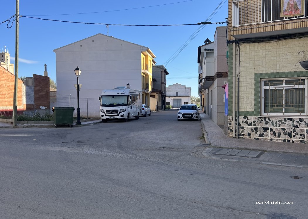 (16235) Iniesta - Calle Alcoholera — foto 3