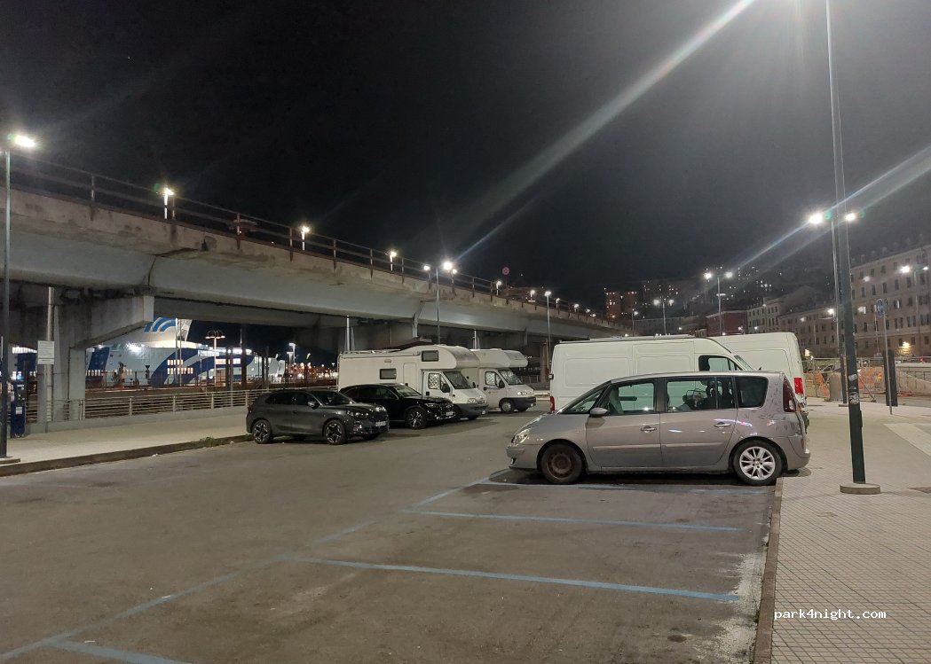 (16126) Genoa - Via Adua — foto 2