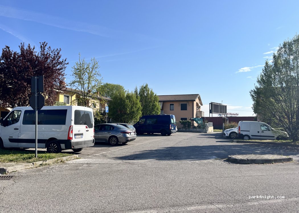 (37036) San Martino Buon Albergo - Unnamed Road — foto