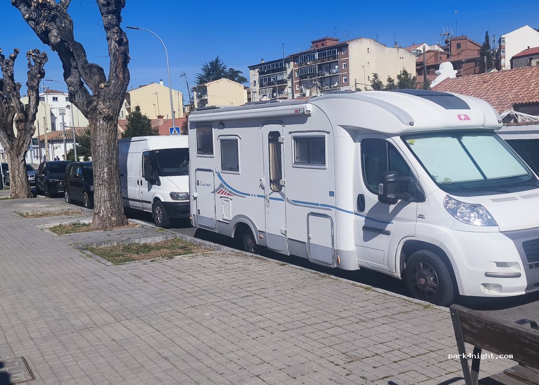 (05003) Ávila - Calle Santa Fe — foto 2