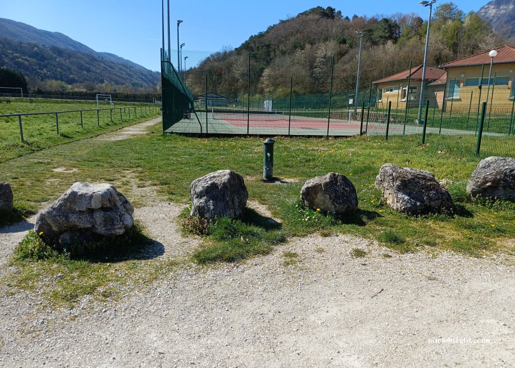 (38450) Le Gua - Rue du Bruyant — foto 3