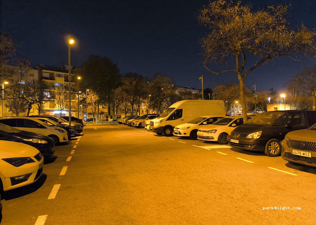 (08940) Cornellà de Llobregat - Avinguda del Baix Llobregat — foto