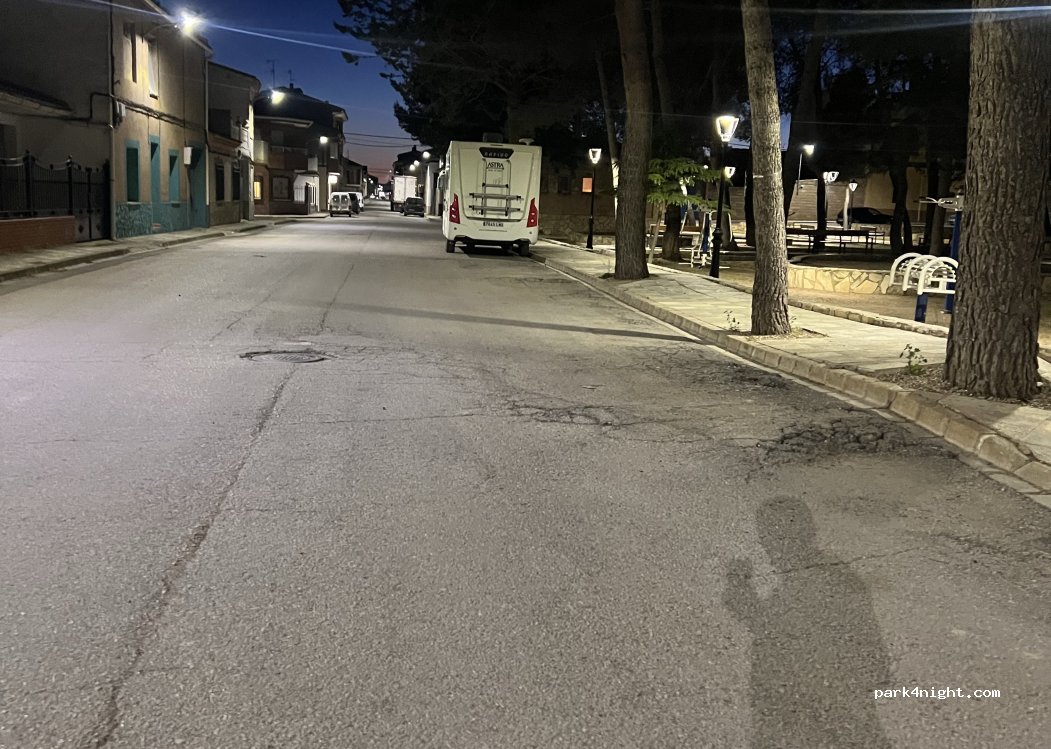 (02270) Villamalea - Calle Colón — foto 4