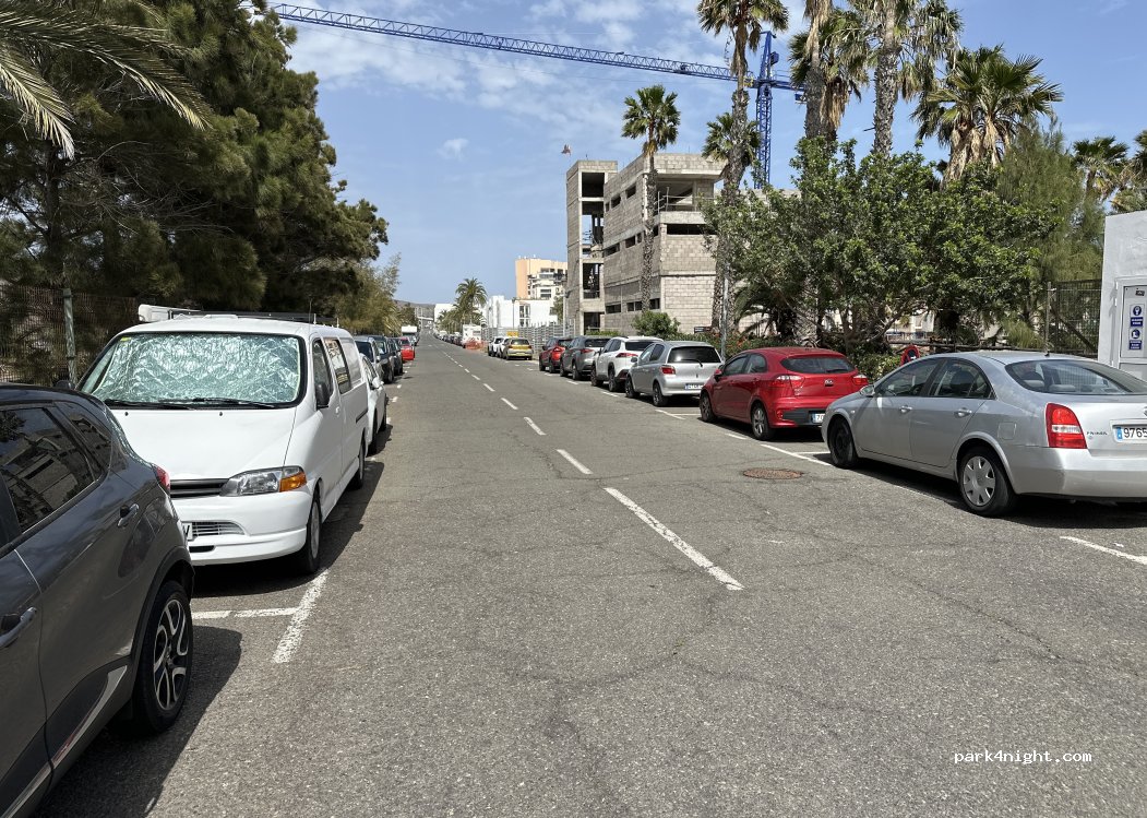(35107) San Bartolomé de Tirajana - Avenida de Wind Surfing — foto 2