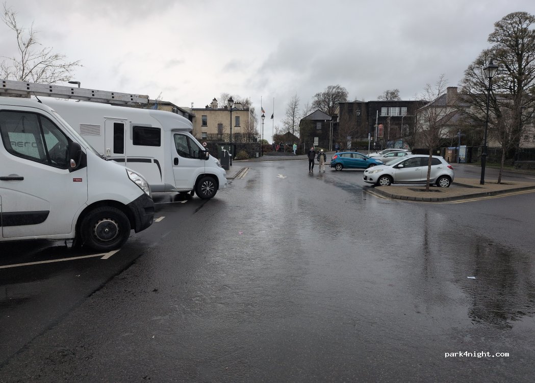 (N41 Y162) Carrick-On-Shannon - St George's Terrace — foto 2