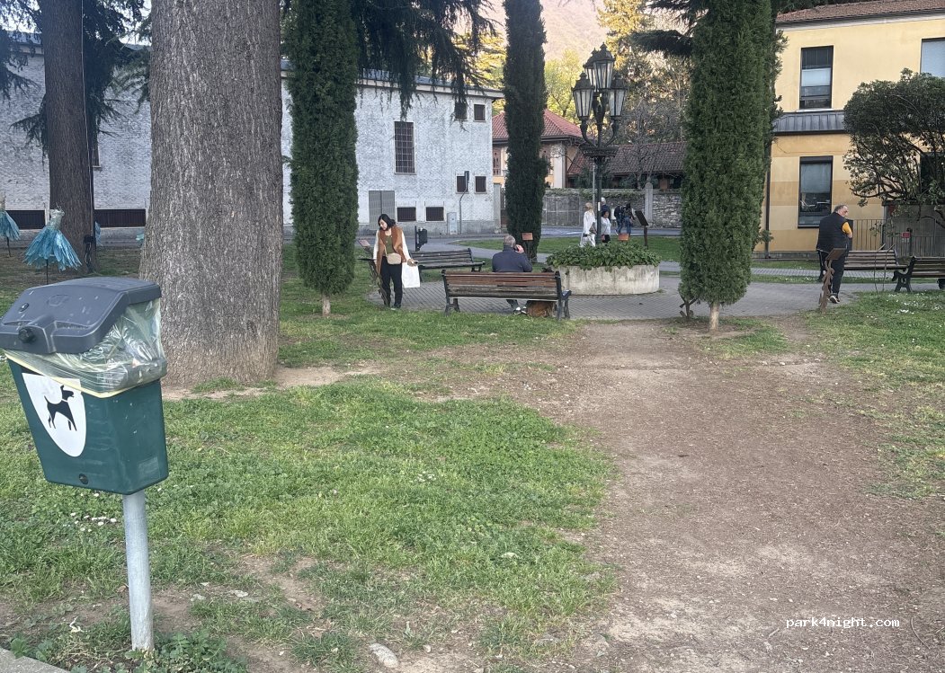 (22012) Cernobbio - Via Aquileia — foto 2