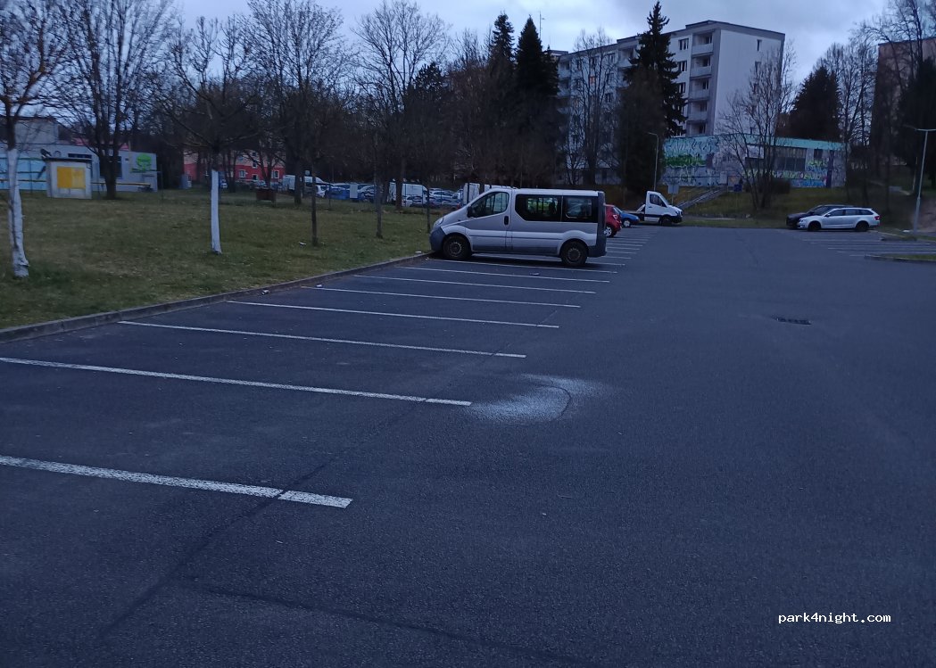 (350 02) Cheb - Břehnická — foto