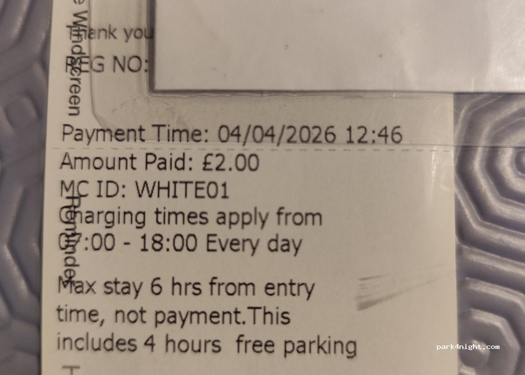 (PO15 7LL) Winchester - Whiteley Wy — foto