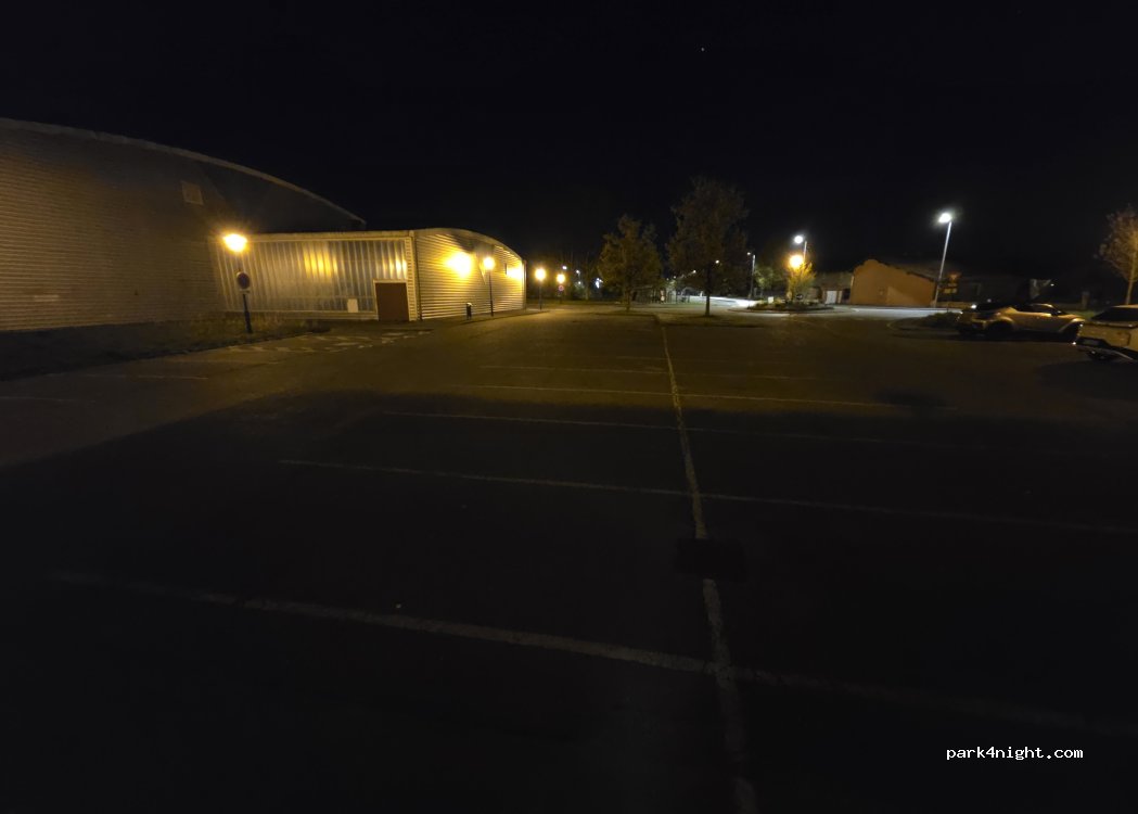 (01000) Bourg-en-Bresse - Rond-Point du Gymnase — foto