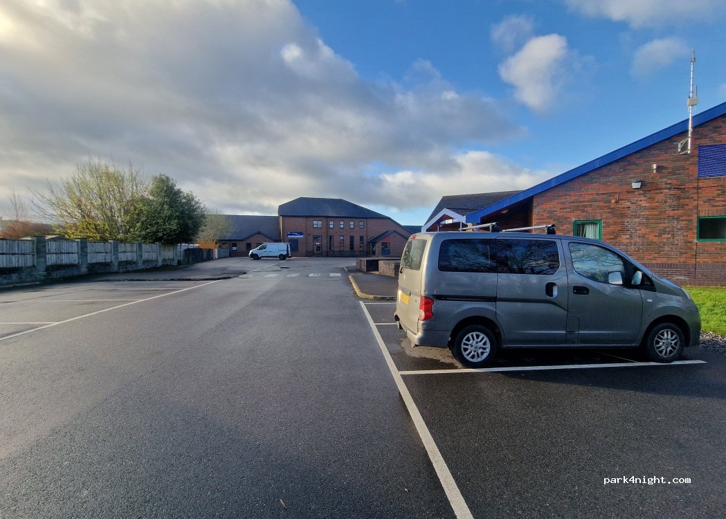 (SA20 0HY) Llandovery - Cil-y-cwm Road — foto 2
