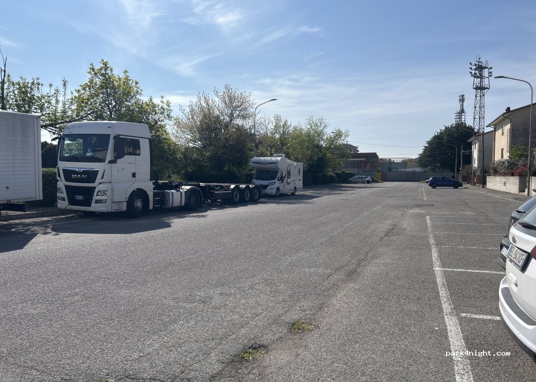(31061) Bassano del Grappa - Via Monti Solaroli — foto
