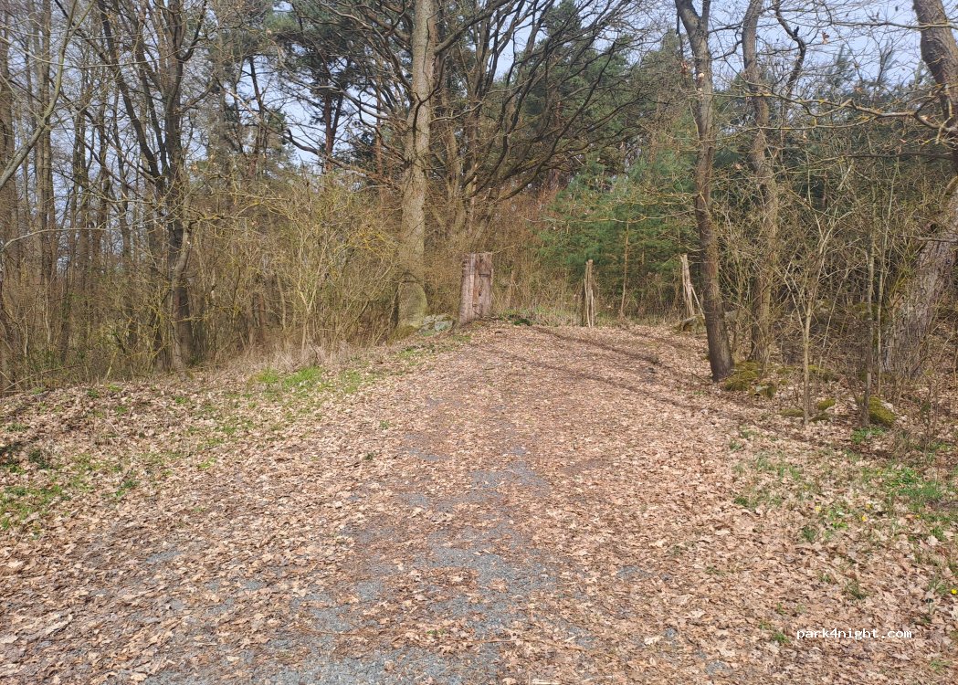 (387 42) Předmíř - Unnamed Road — foto