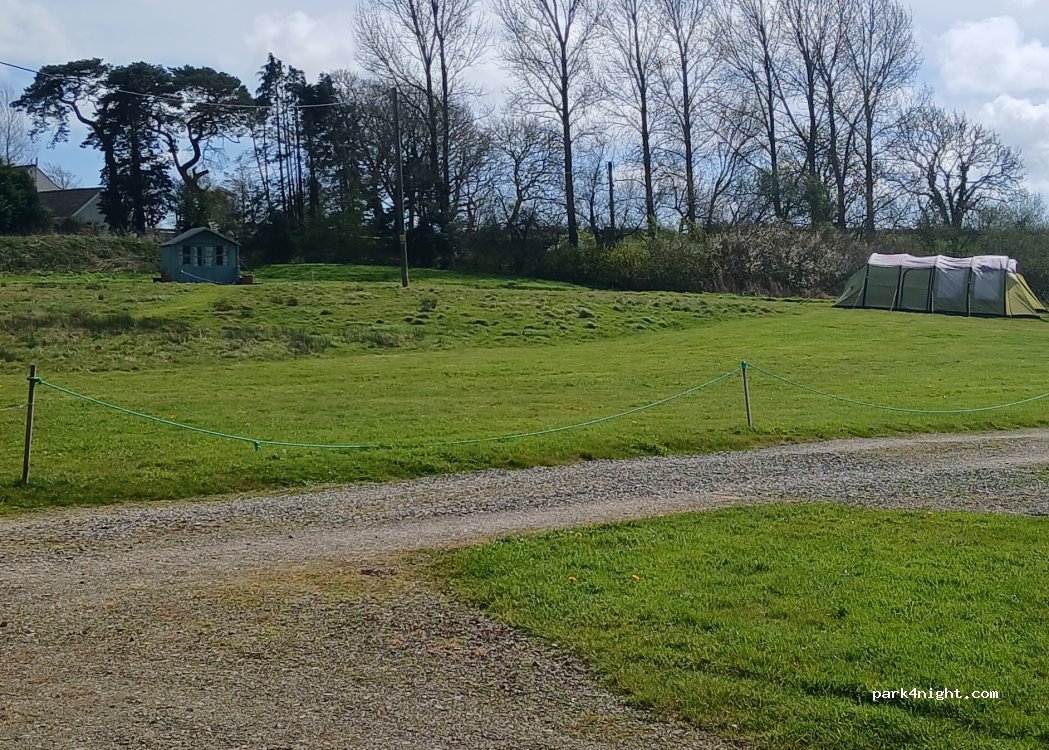 Covert Farm Camping — foto 3