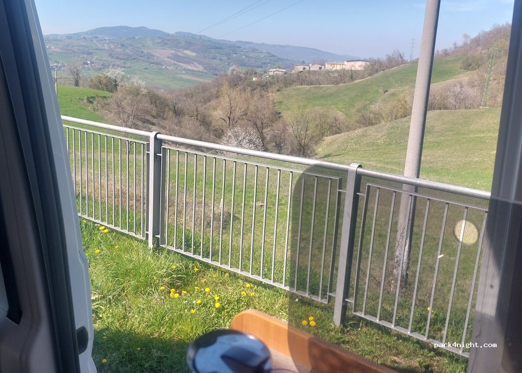 (43028) Tizzano Val Parma - Strada Provinciale 665R Massese — foto