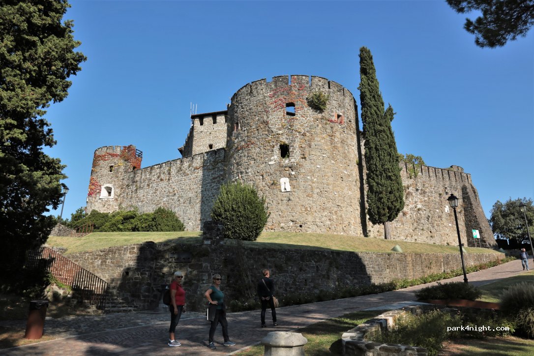 (34170) Gorizia - 18 Borgo Castello — foto