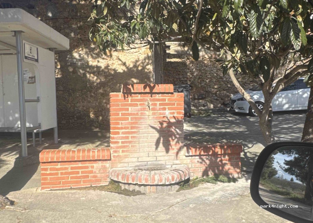 (16339) Landete - Calle Cruce — foto