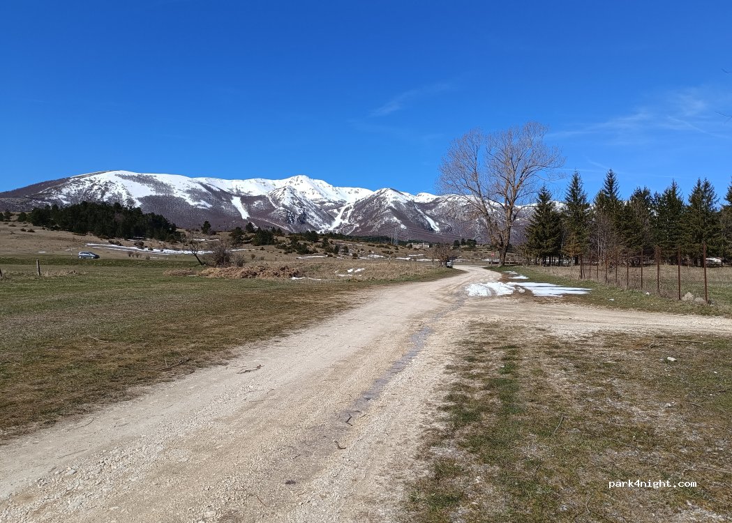 (67046) Ovindoli - Strada Statale 696 del Parco Regionale Sirente-Velino — foto 2