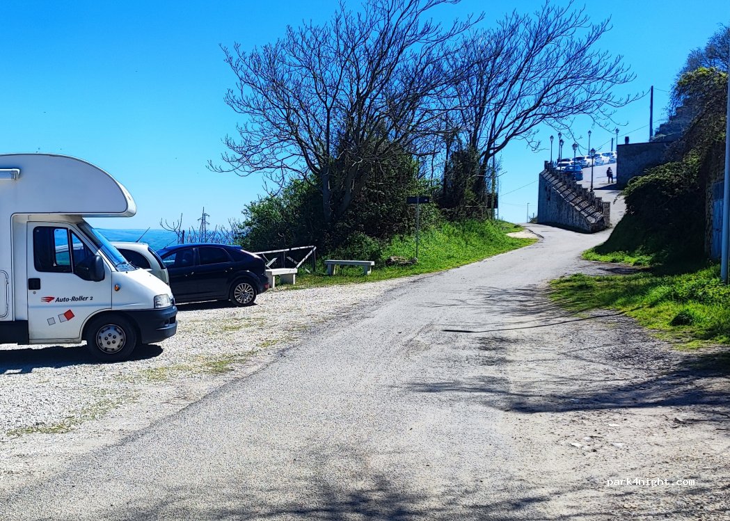 (85011) Acerenza - Via delle Cantine — foto