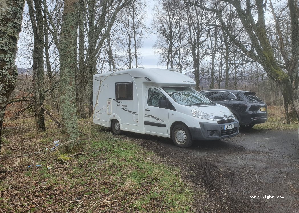 (PH16 5PD) Pitlochry - B847 — foto