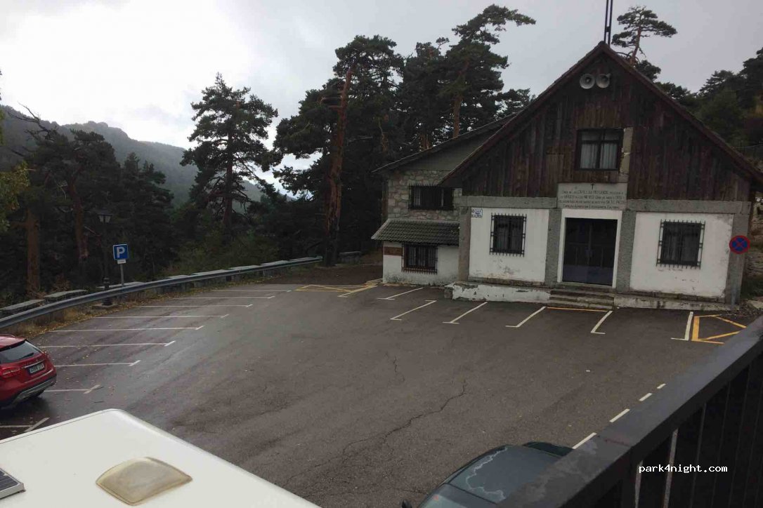 (28470) Cercedilla - 9 Calle de la Virgen de las Nieves — foto 4