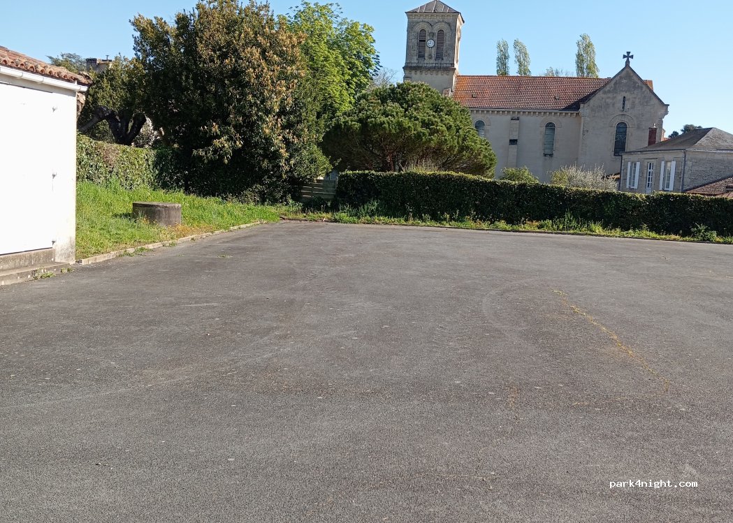 (85200) Longèves - Rue de la Mairie — foto 4