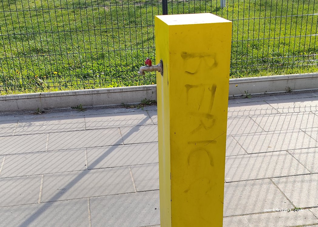 (1221) Budapest - Ady Endre út — foto 2
