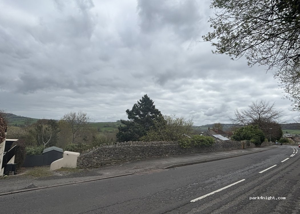 (DT6 6NY) Charmouth - Axminster Road — foto