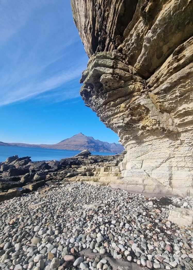 (IV49 9BL) Elgol - 19 B8083 — foto 3