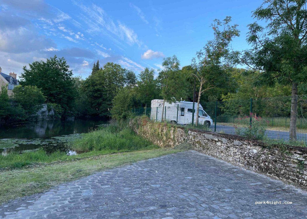 (41200) Romorantin-Lanthenay - Impasse du Lavoir — foto 4