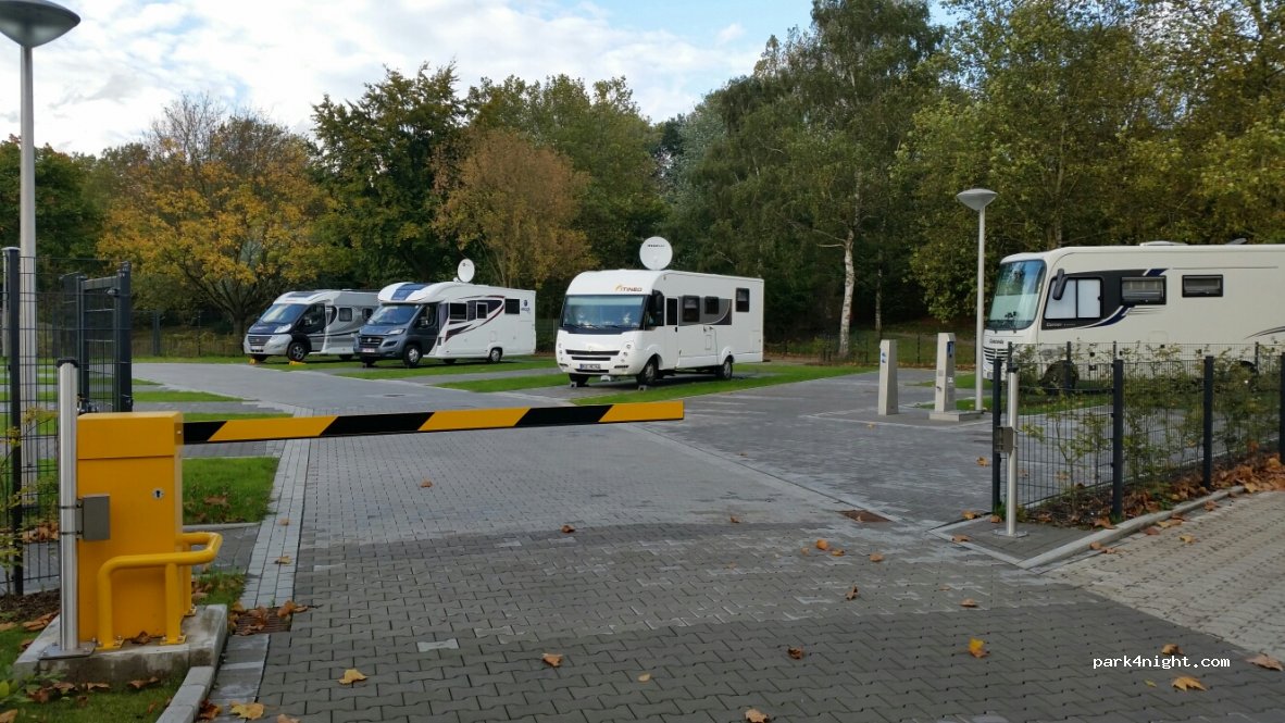 (47447) Moers - 144 Filder Straße — foto